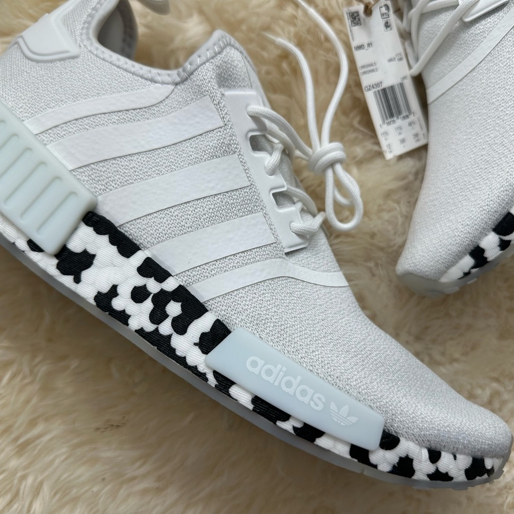 ADIDAS NMD R1 - Picture 2 of 8